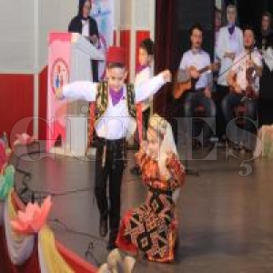 Öğrenciler Hünerlerini Sergilediler Öğrenciler Hünerlerini Sergilediler